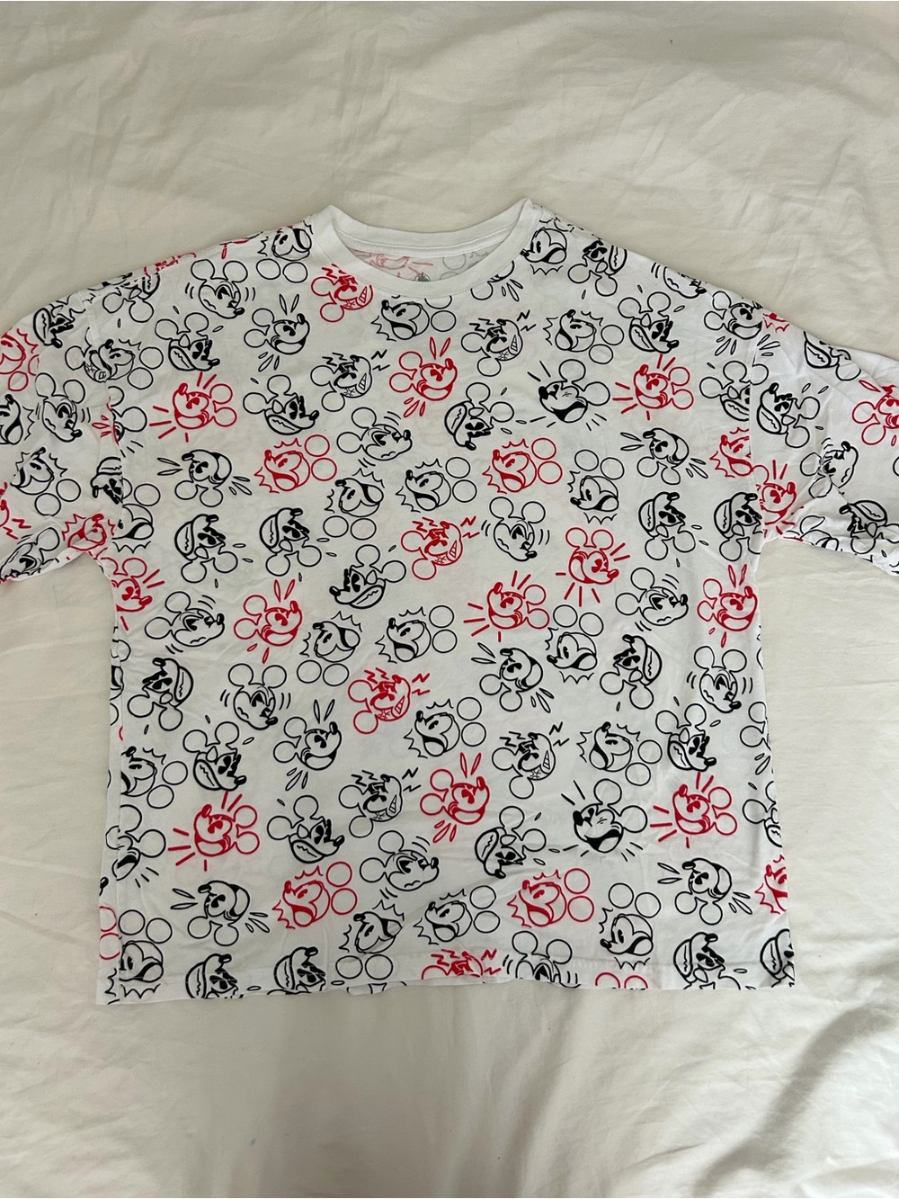 Disney White Tee with Red and Black Mickey Sketches size L